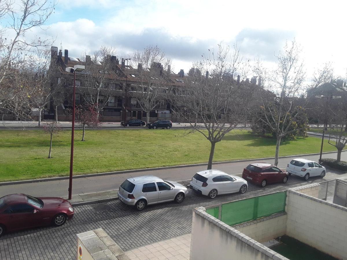 Apartamento De 6 Personas Con Wifi Y Garaje Incluido Valladolid